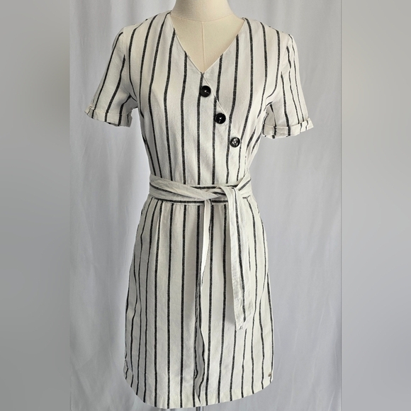 S. Oliver Dresses & Skirts - S. Oliver Linen Cotton Short Sleeve V-Neck Cream/White Shirt Dress Stripes Sz. 2